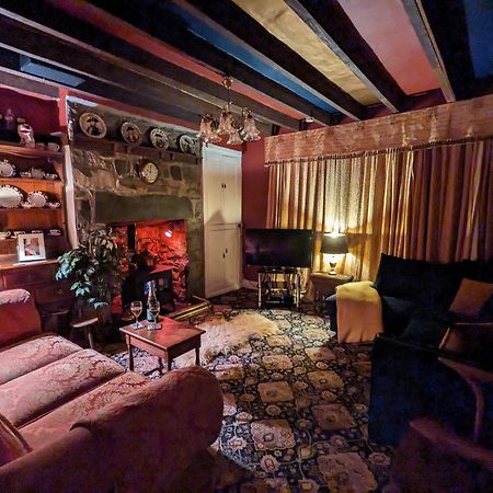 Fantastic Sea Views At Century'S Old Alma'S Cottage - Sleeps Up To 8 Guests Penmaen-mawr Exteriér fotografie