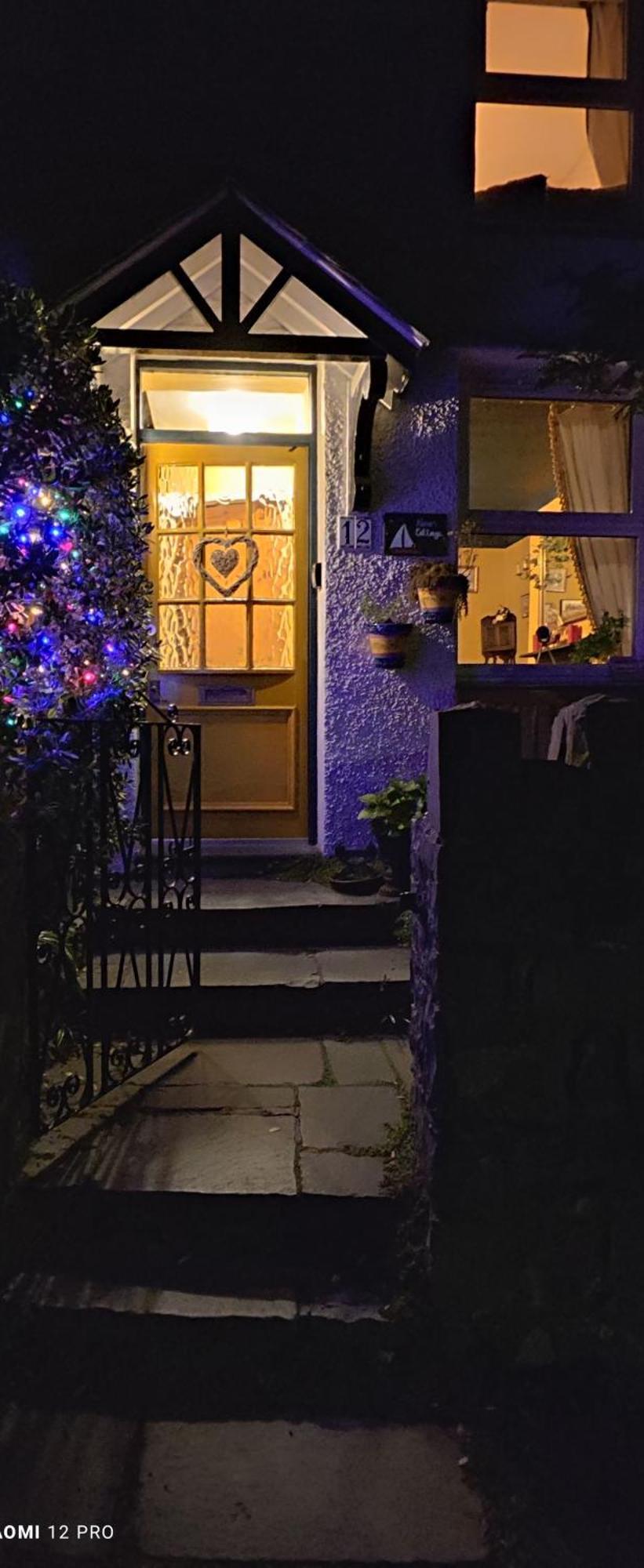 Fantastic Sea Views At Century'S Old Alma'S Cottage - Sleeps Up To 8 Guests Penmaen-mawr Exteriér fotografie