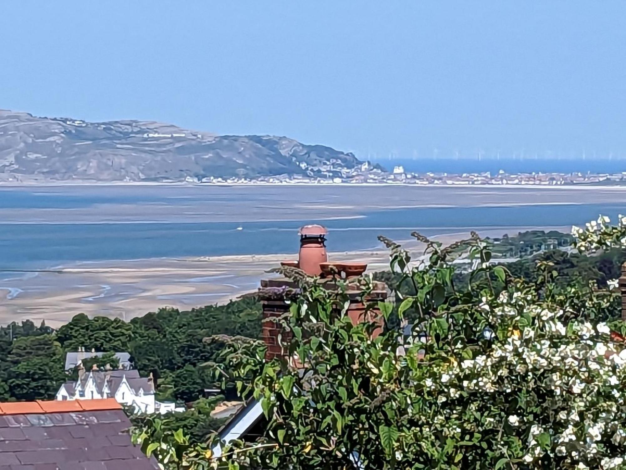Fantastic Sea Views At Century'S Old Alma'S Cottage - Sleeps Up To 8 Guests Penmaen-mawr Exteriér fotografie