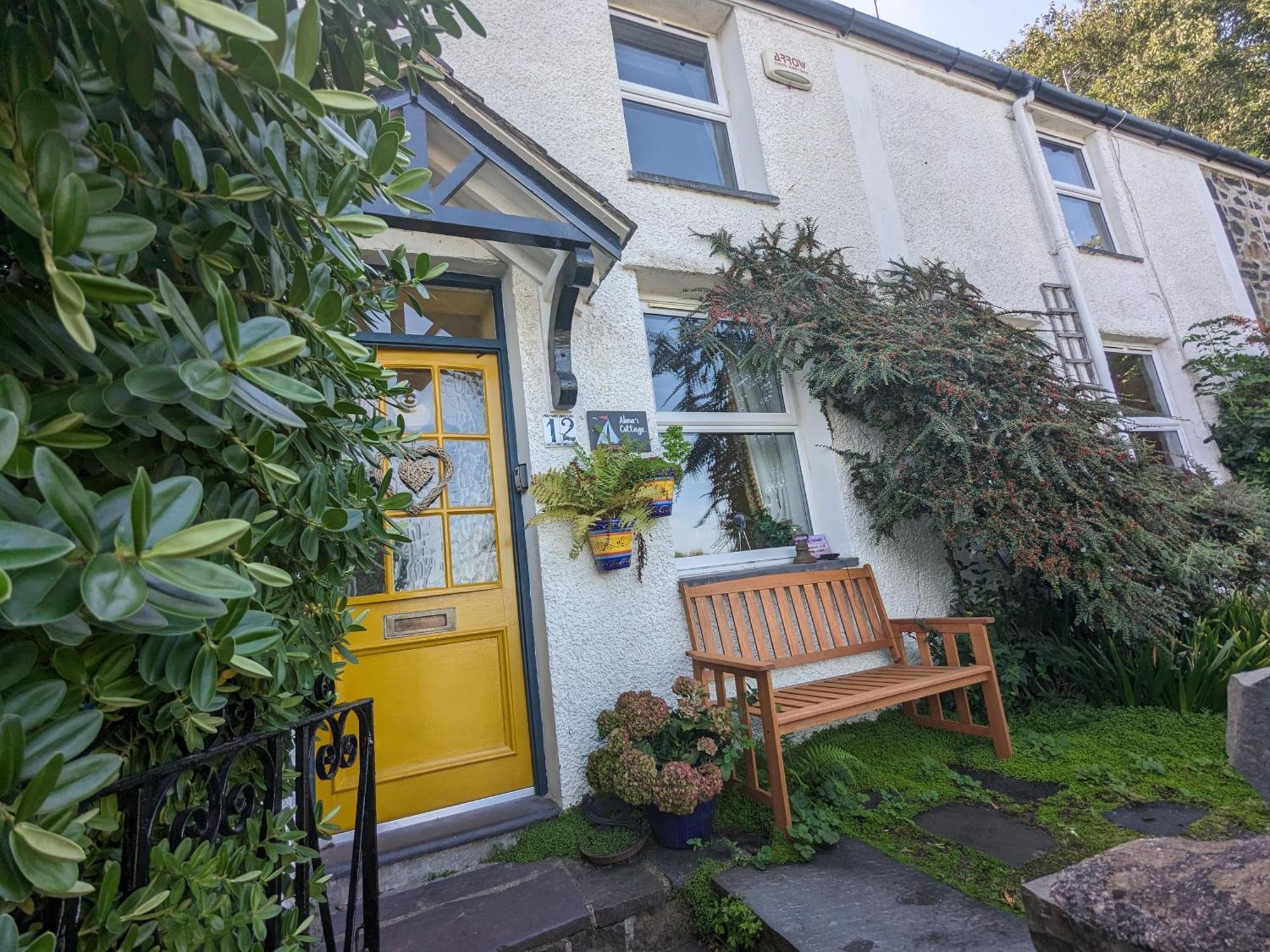 Fantastic Sea Views At Century'S Old Alma'S Cottage - Sleeps Up To 8 Guests Penmaen-mawr Exteriér fotografie