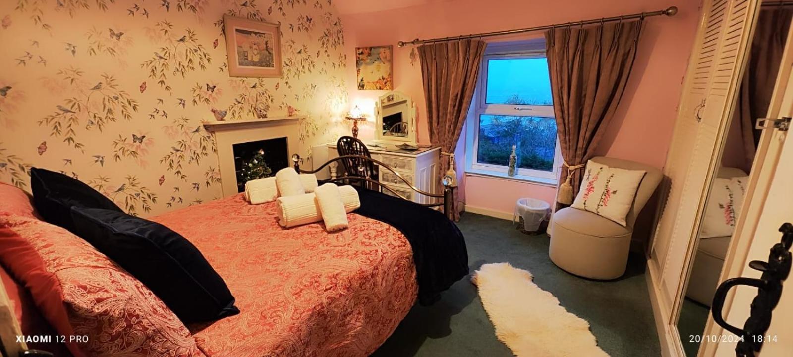 Fantastic Sea Views At Century'S Old Alma'S Cottage - Sleeps Up To 8 Guests Penmaen-mawr Exteriér fotografie